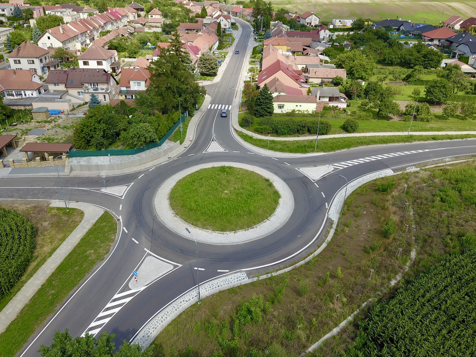 Silnice II/422 –  rekonstrukce úseku Svatobořice-Mistřín – křižovatka se silnicí II/380 - Road and bridge construction