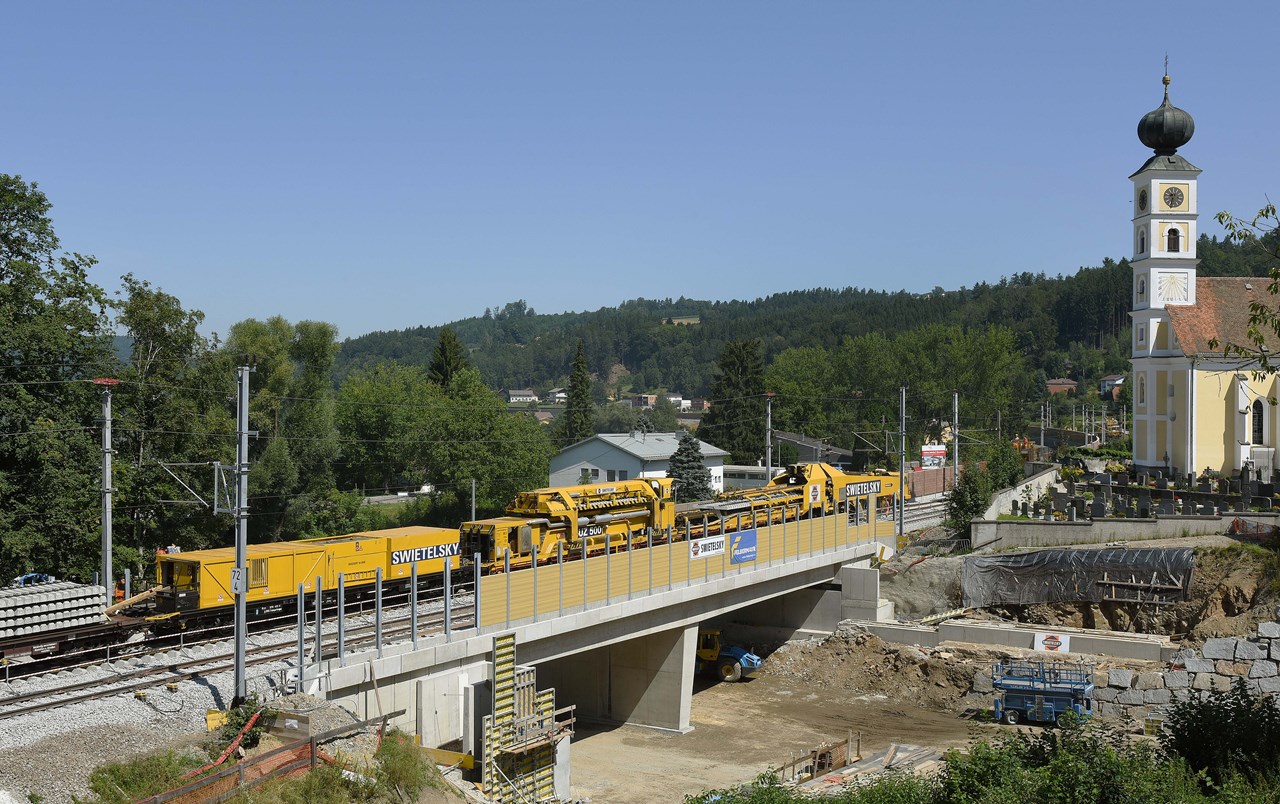 Brückenbau, Wernstein - Road and bridge construction Brückenbau, Wernstein - Road and bridge construction