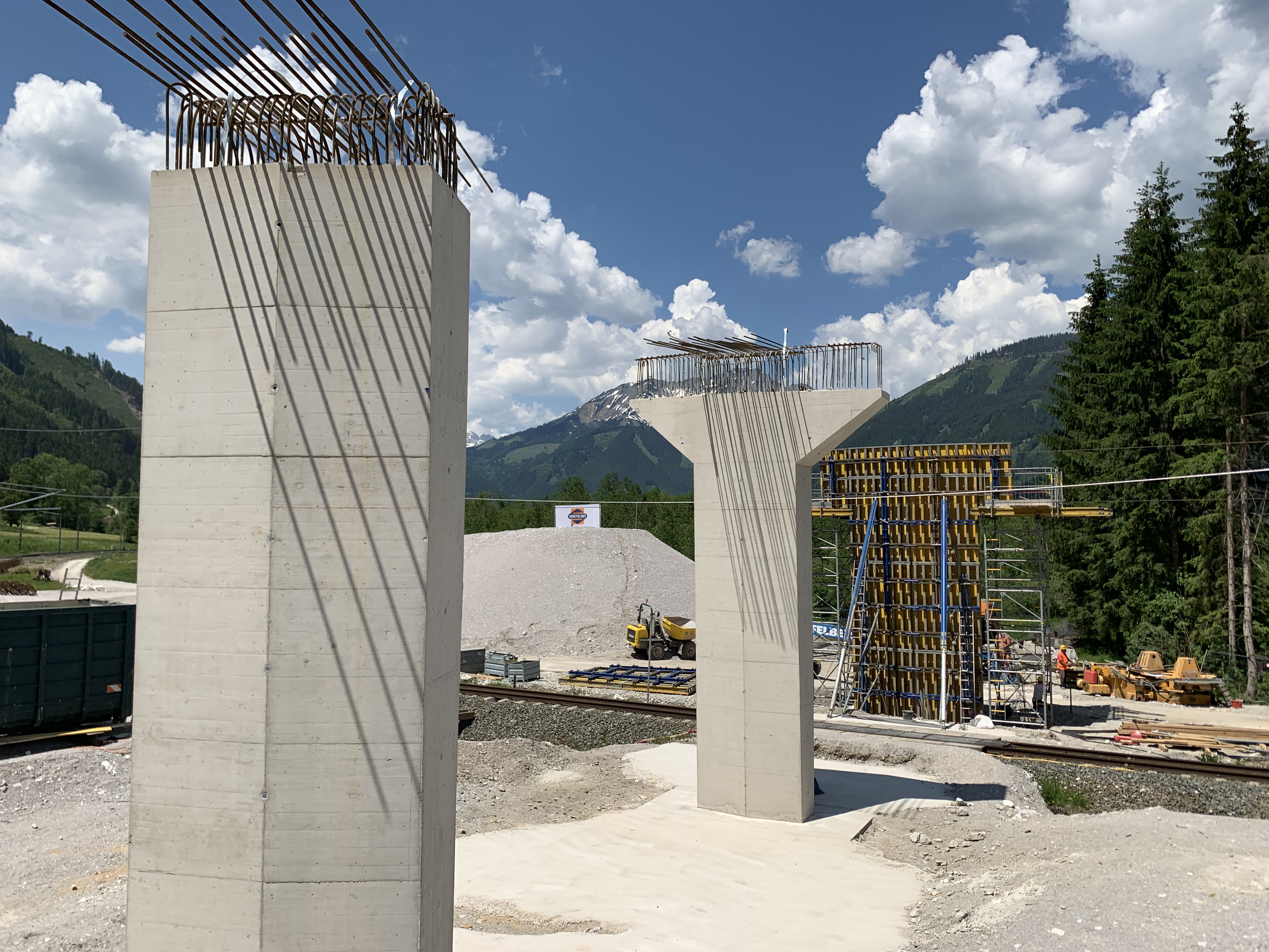 Überfahrtsbrücke Frauenberg - Road and bridge construction