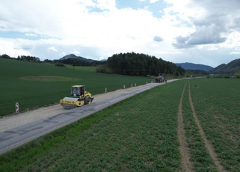 Rekonštrukcia cesty I/64 v Rajci: bezpečnejšia trasa už čoskoro v prevádzke - SK