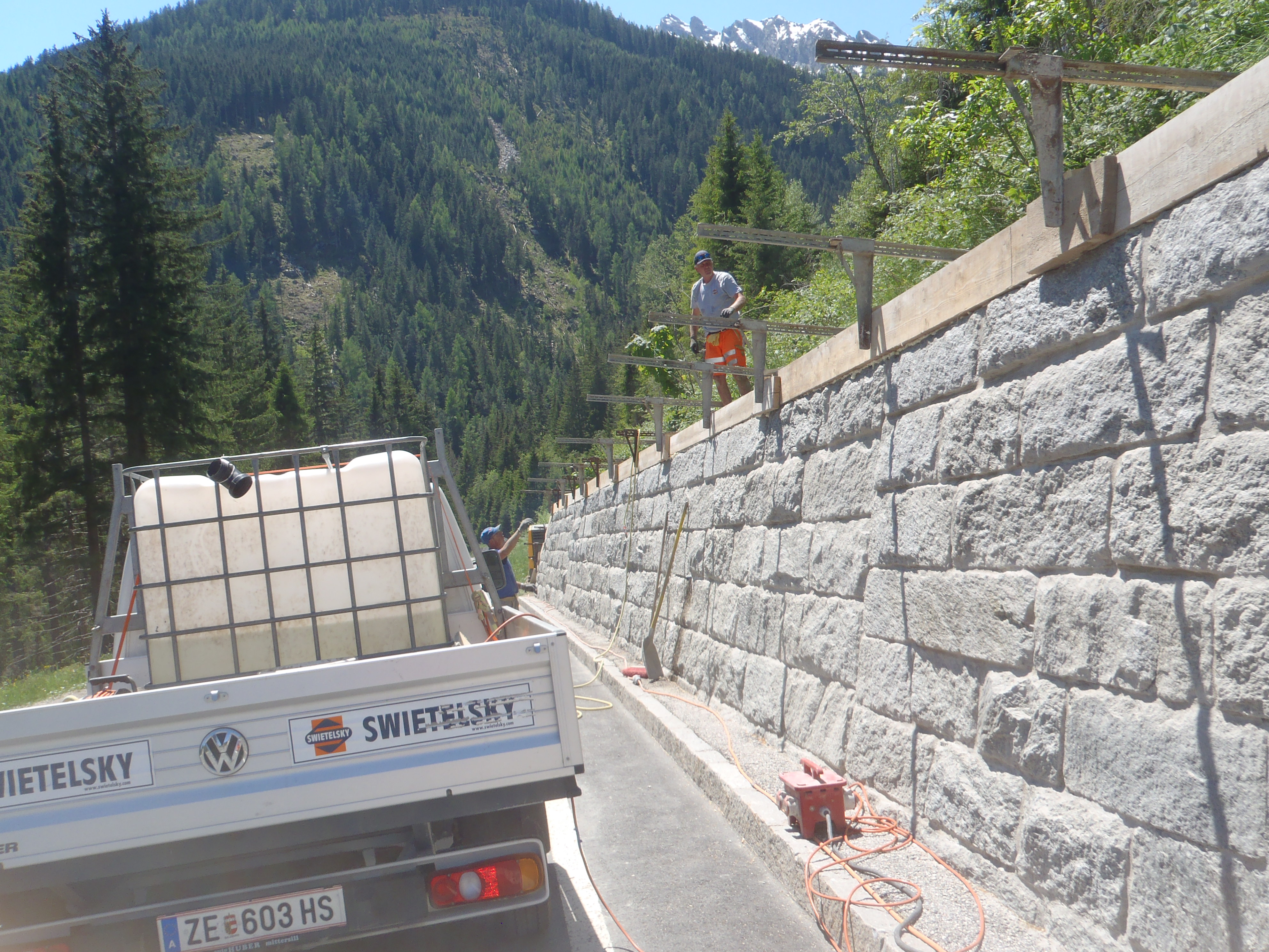 Mauersanierung an der Gerlos Alpenstraße in Krimml - Road and bridge construction
