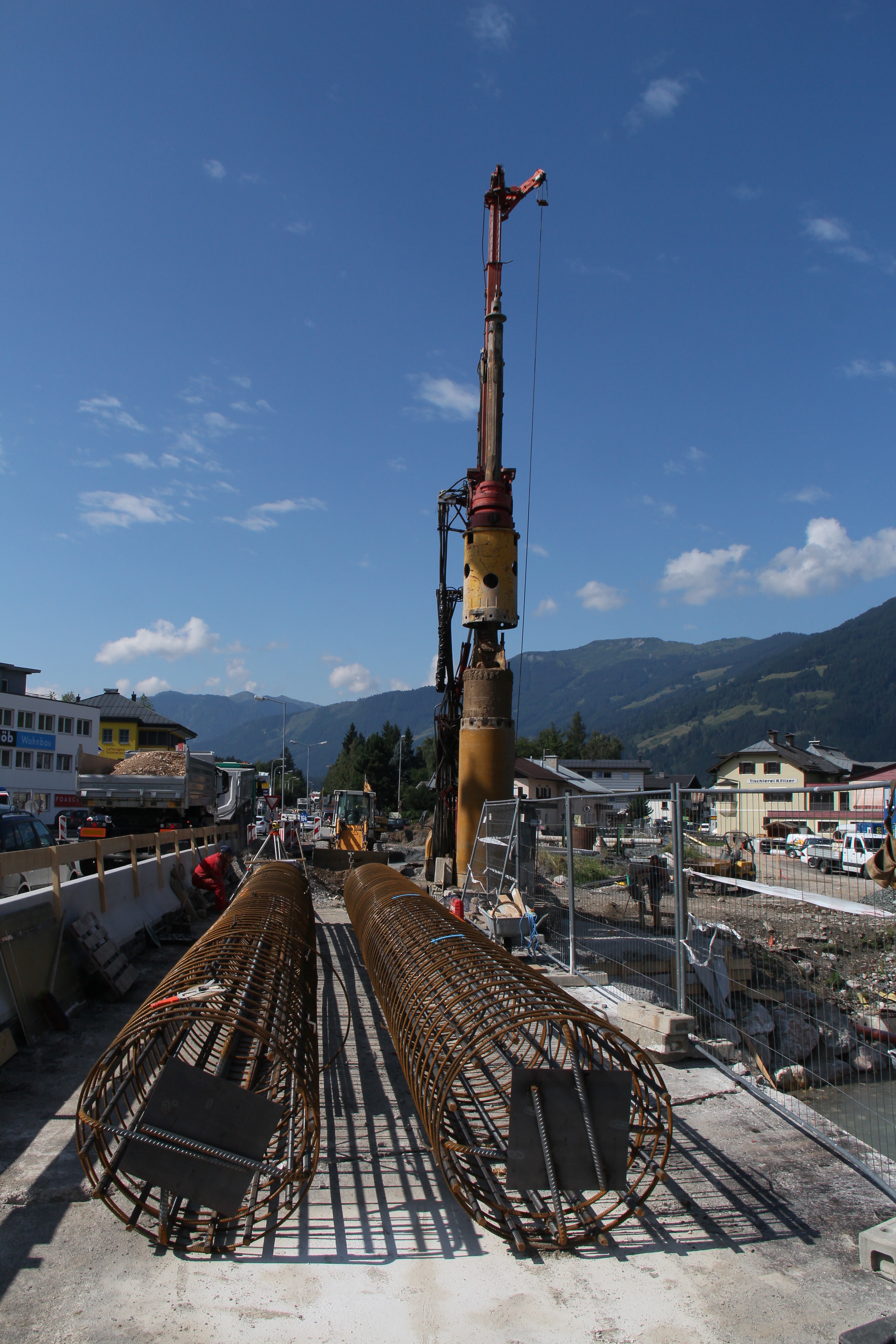 B-311 Ortsdurchfahrt Saalfelden - Road and bridge construction