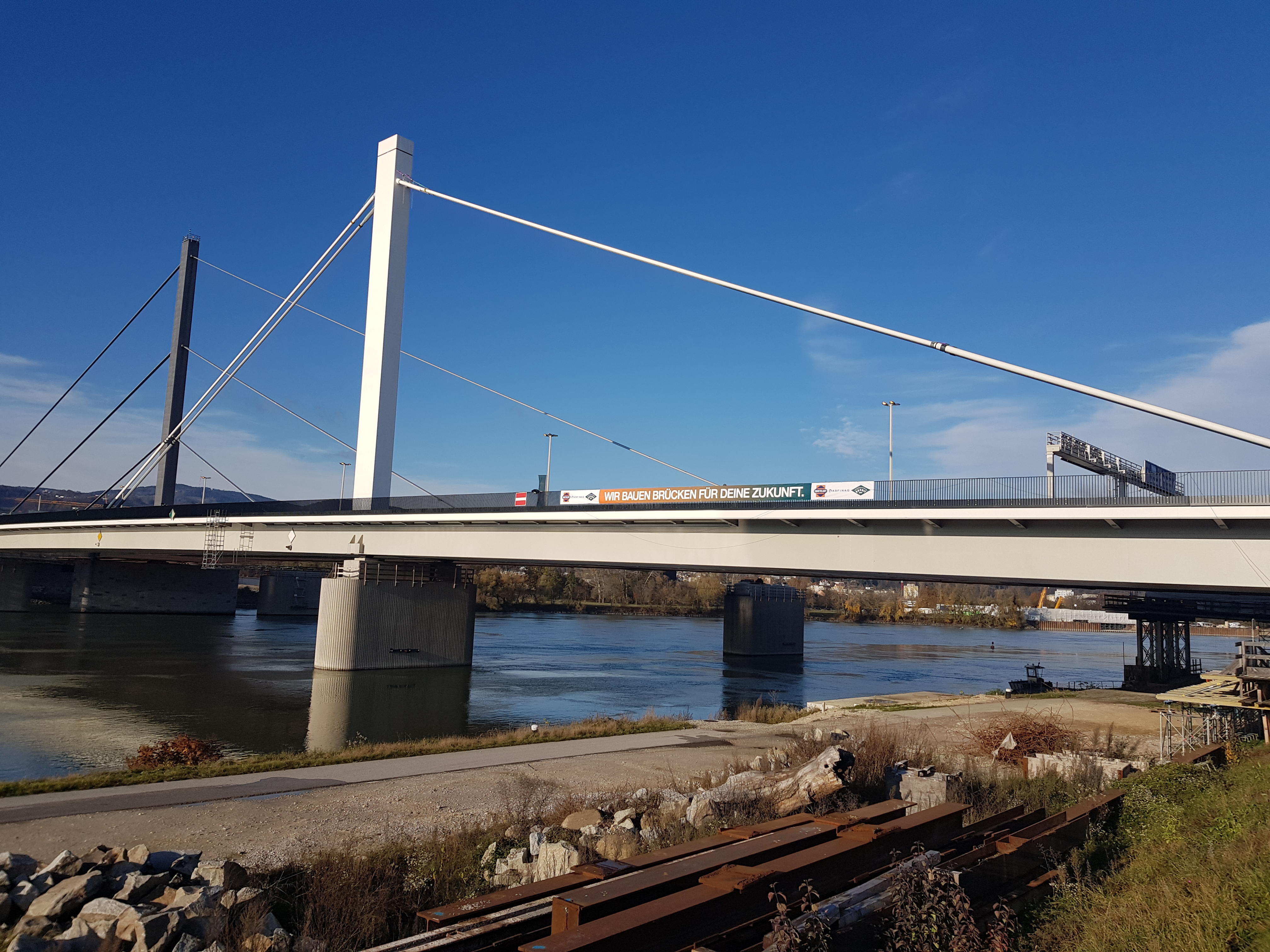 Linz A7 Bypassbrücken  - Road and bridge construction