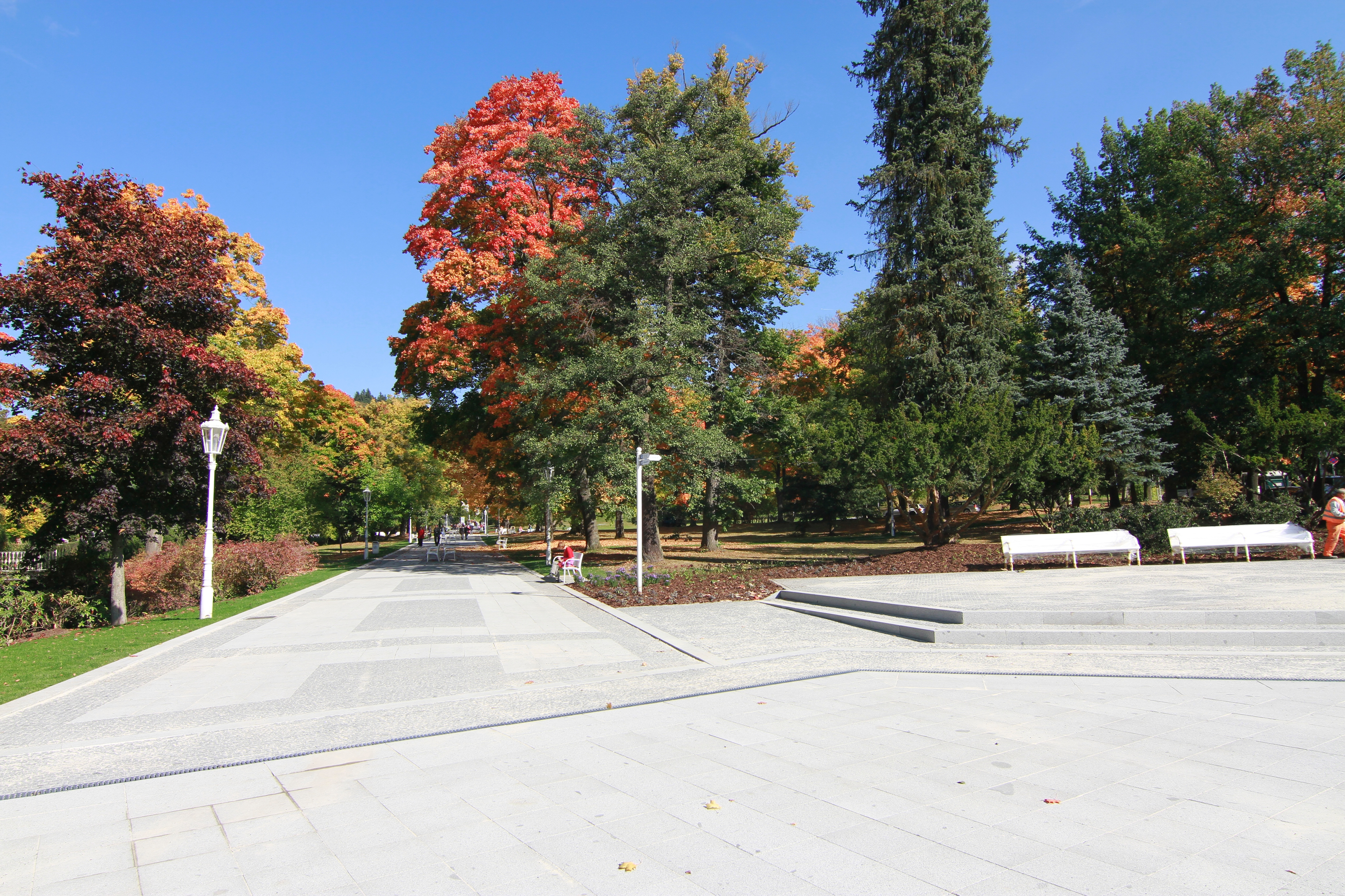 Mariánské Lázně – rekonstrukce parku - Road and bridge construction