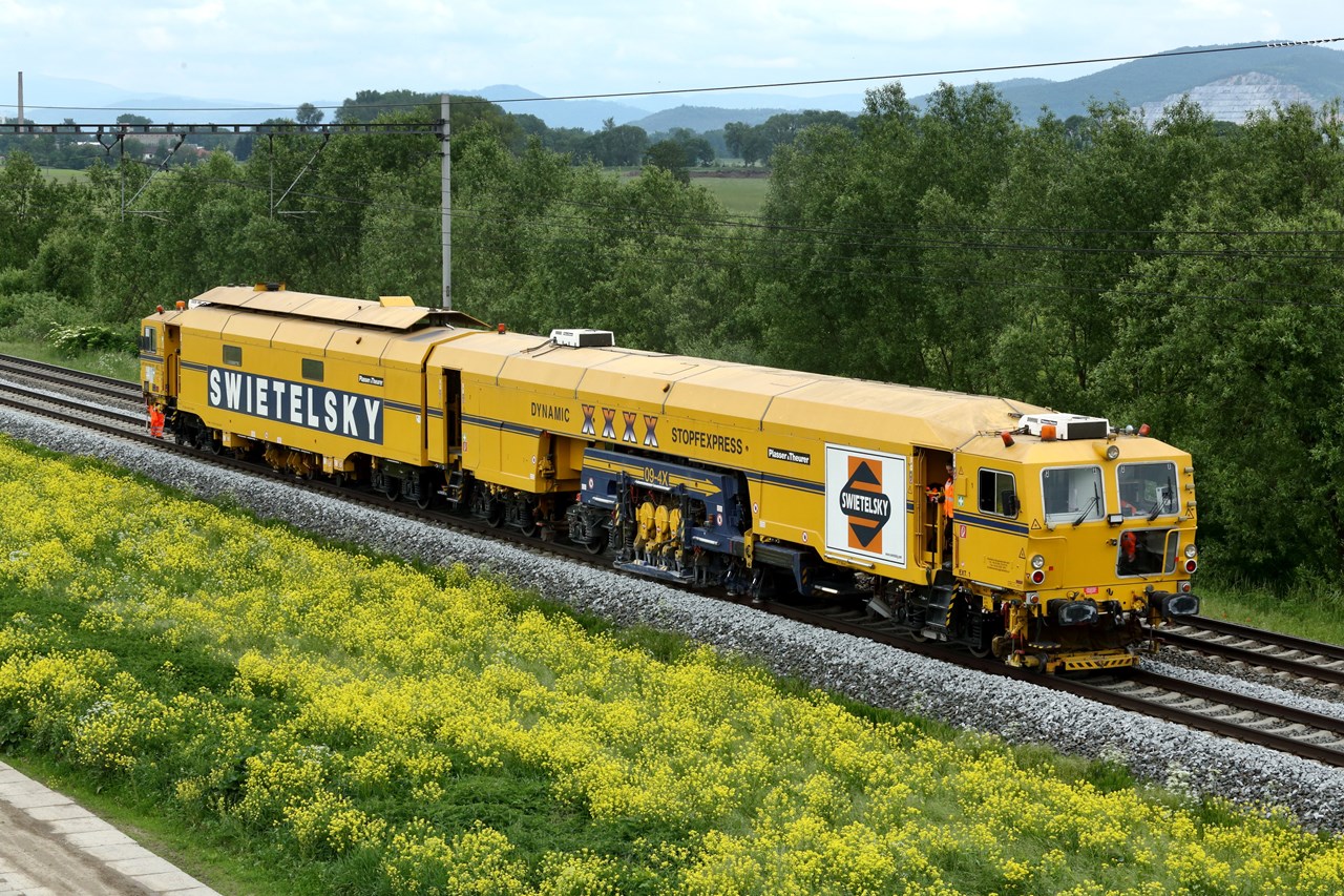 Oprava traťového úseku Zábřeh na Moravě – Olomouc hl. n. - Railway construction Oprava traťového úseku Zábřeh na Moravě – Olomouc hl. n. - Railway construction