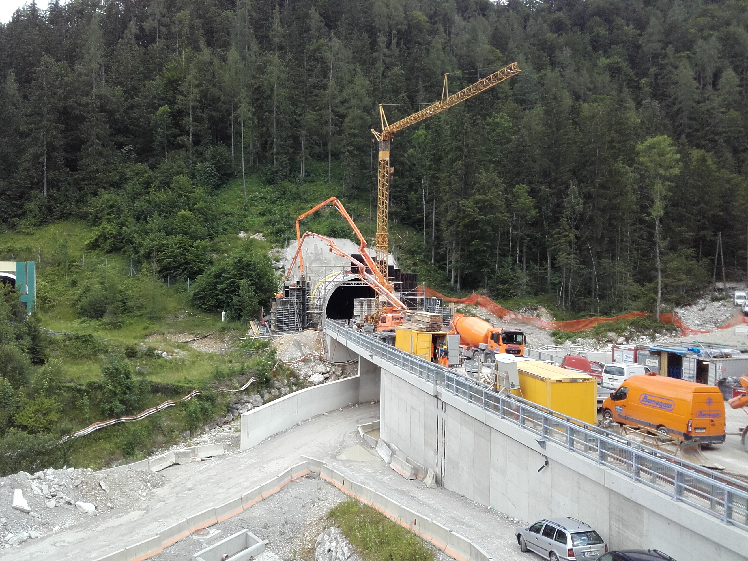 Tunnelkette Klaus - Building construction