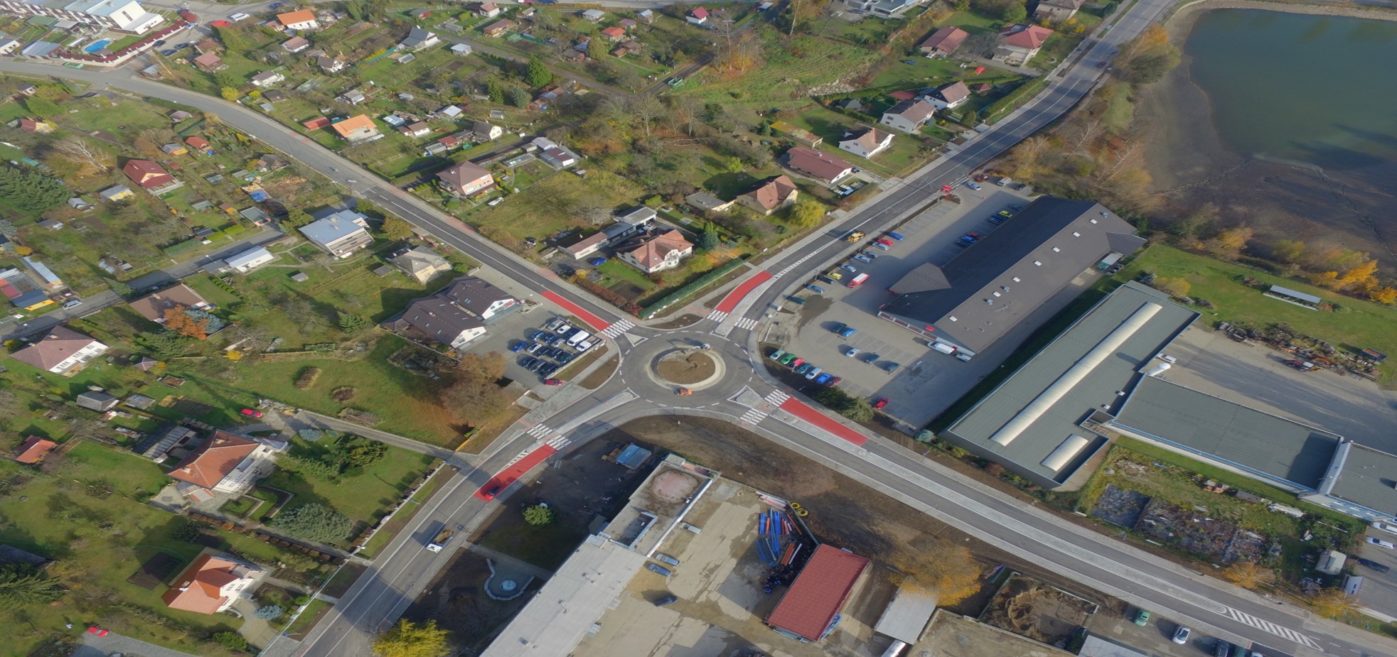 Humpolec - okružní křižovatka       - Road and bridge construction