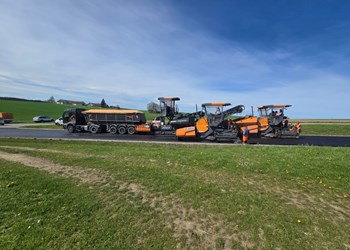 Fahrbahnerneuerung auf der B15 erfolgreich abgeschlossen - DE