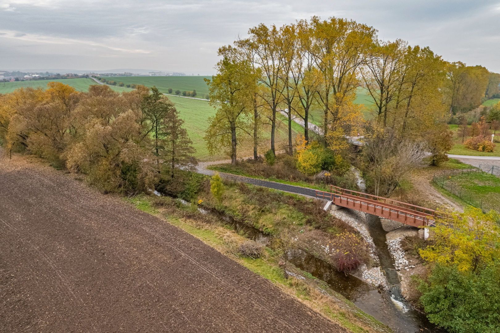 Cyklostezka Šlapanicko - Road and bridge construction