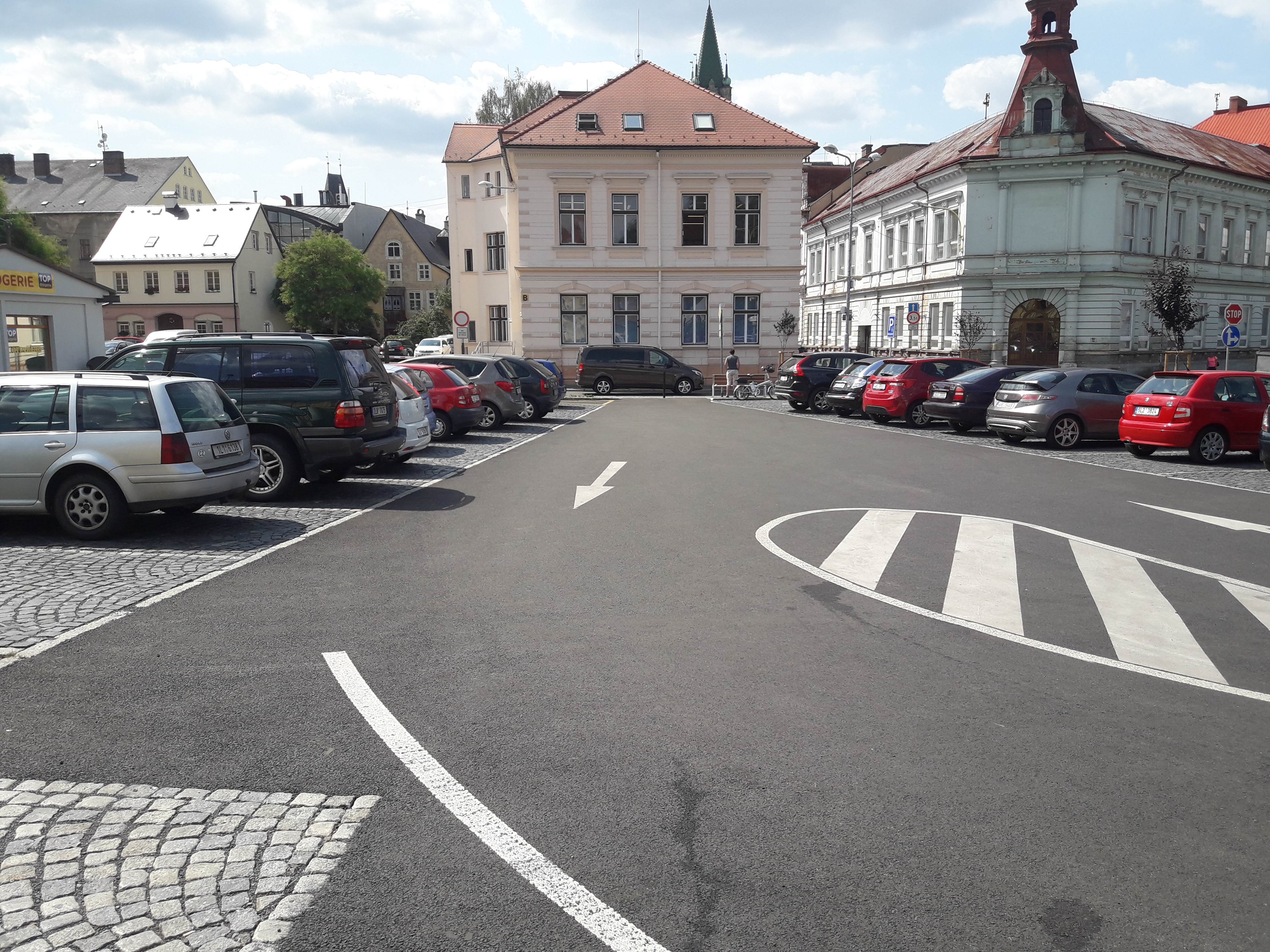 Frýdlant – rekonstrukce parkoviště, ul. Havlíčkova - Road and bridge construction