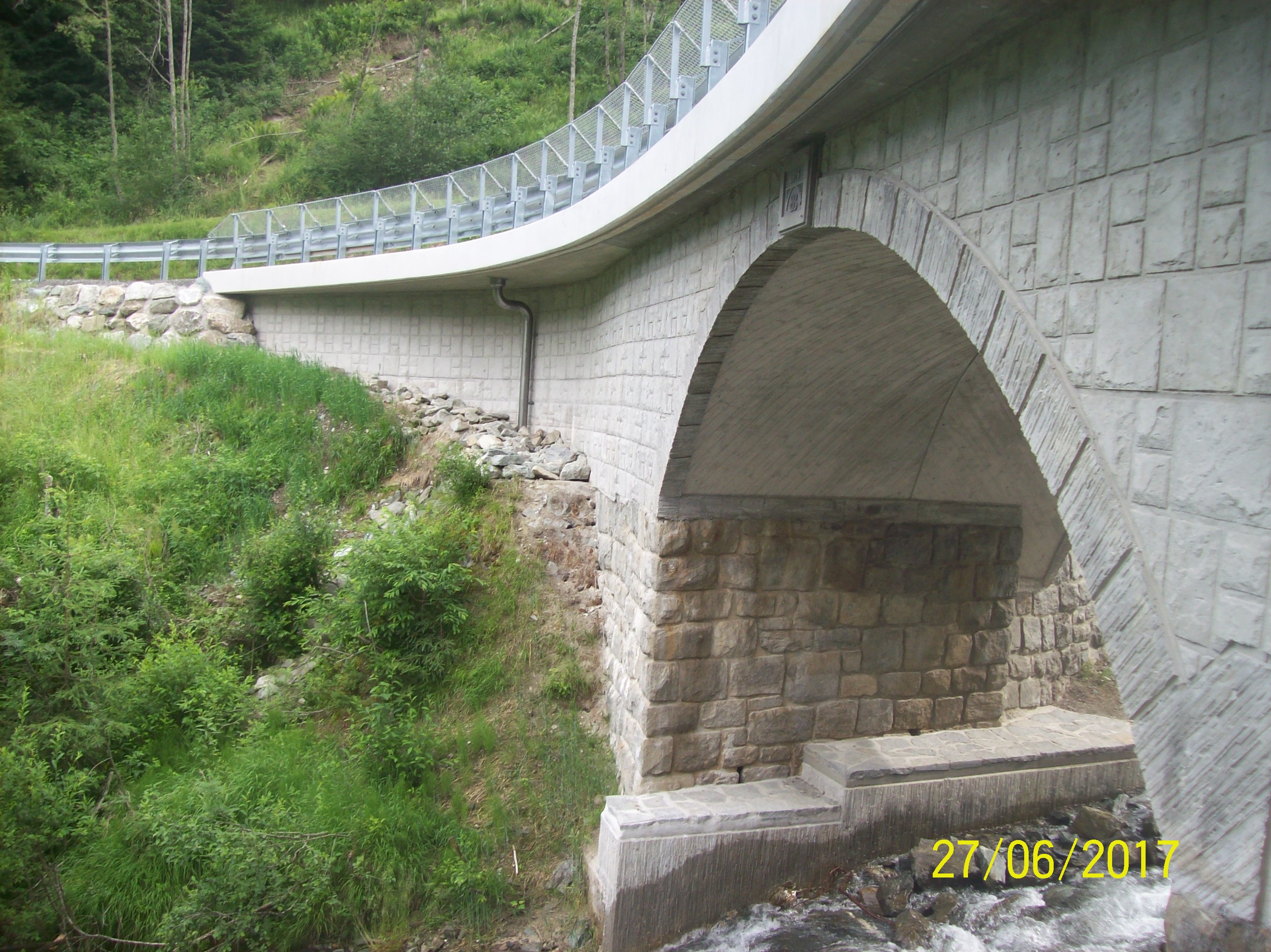 Schrabachbrücke auf der L264 Stubachtalstraße in Uttendorf - Road and bridge construction