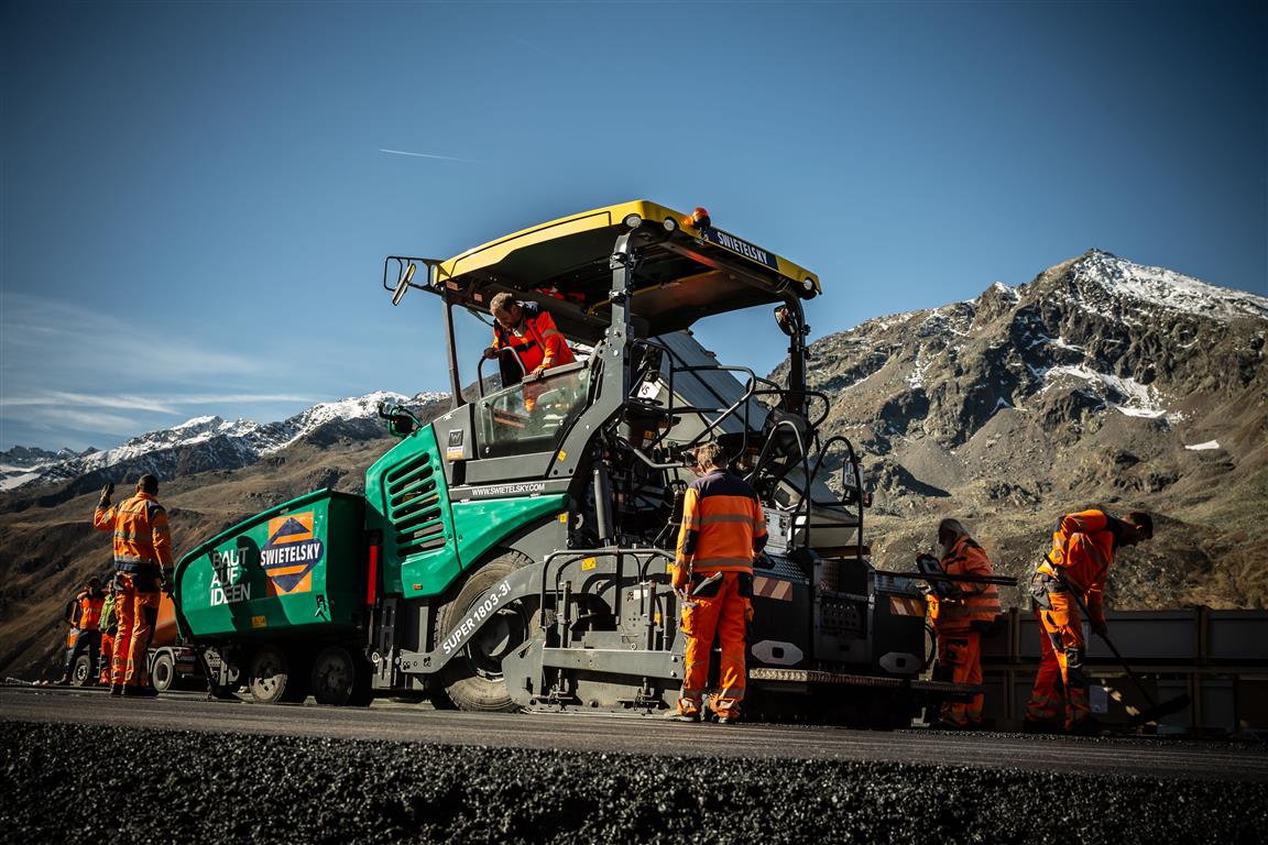 Heliport Hochgurgl - Road and bridge construction