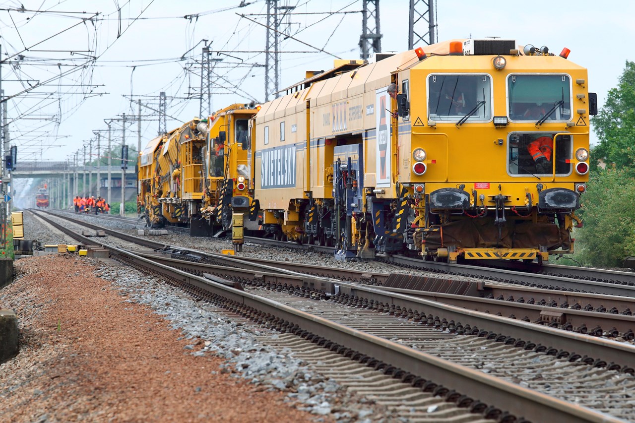 Stavební práce na železniční trati, Zábřeh na Moravě - Railway construction Stavební práce na železniční trati, Zábřeh na Moravě - Railway construction
