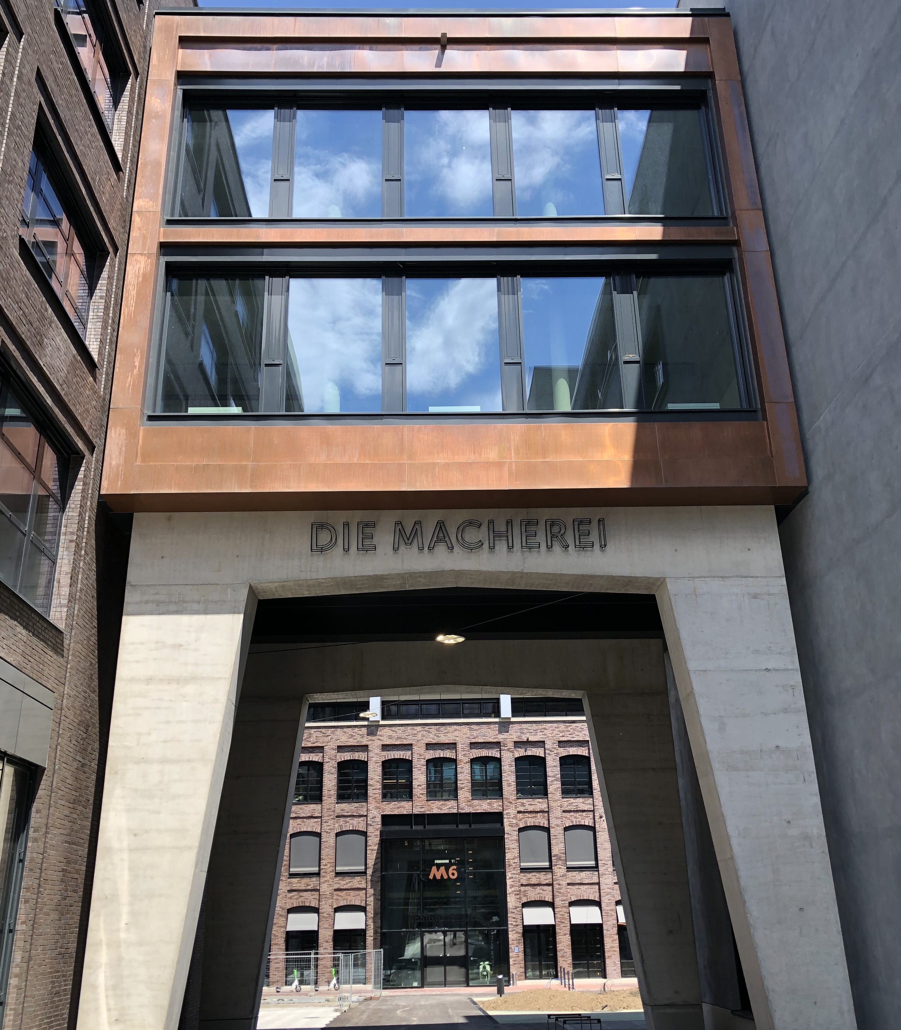 Die Macherei - Building construction