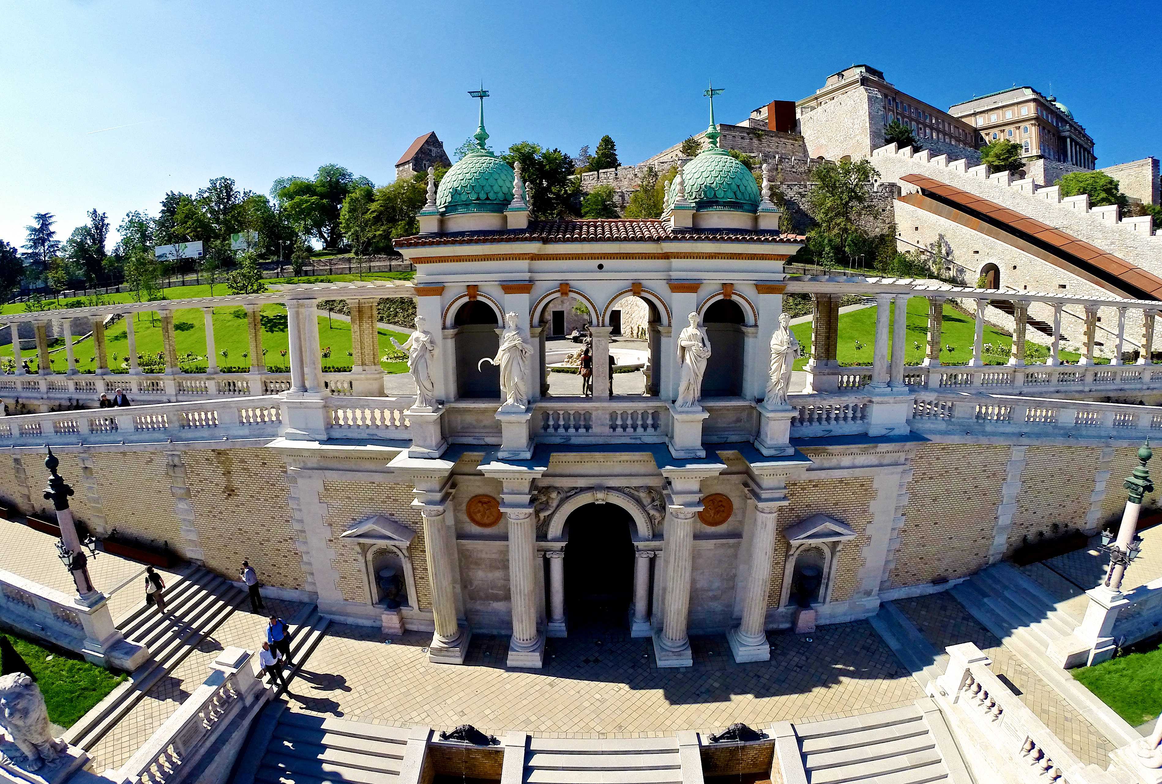 Várkert  Bazár rekonstrukciója  - Building construction