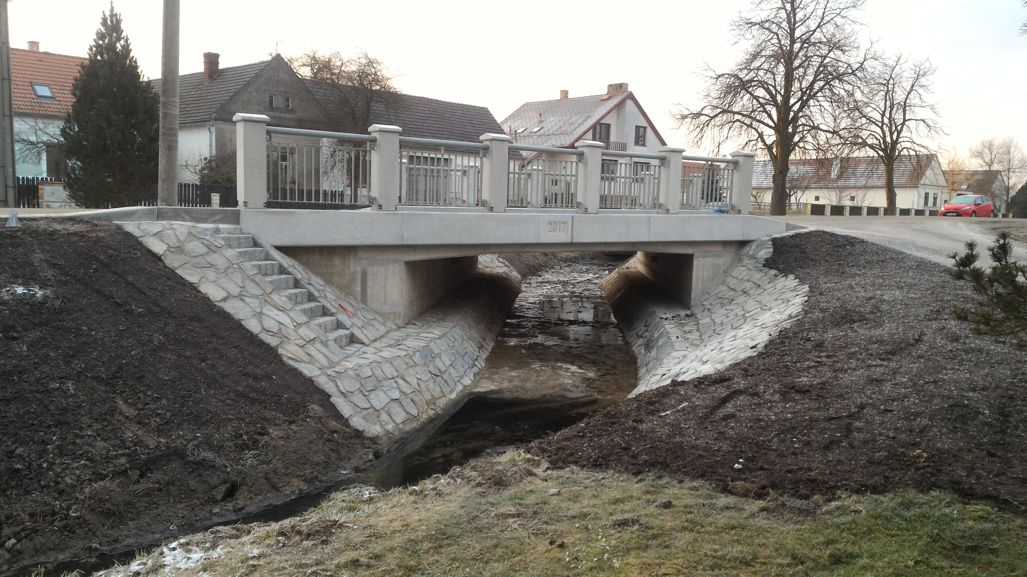 Mažice – rekonstrukce mostů na území obce - Road and bridge construction