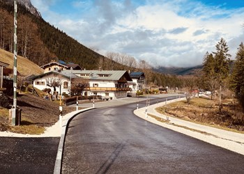 Bauarbeiten am Hintersee nach der Winterpause wieder aufgenommen - DE Bauarbeiten am Hintersee nach der Winterpause wieder aufgenommen - DE