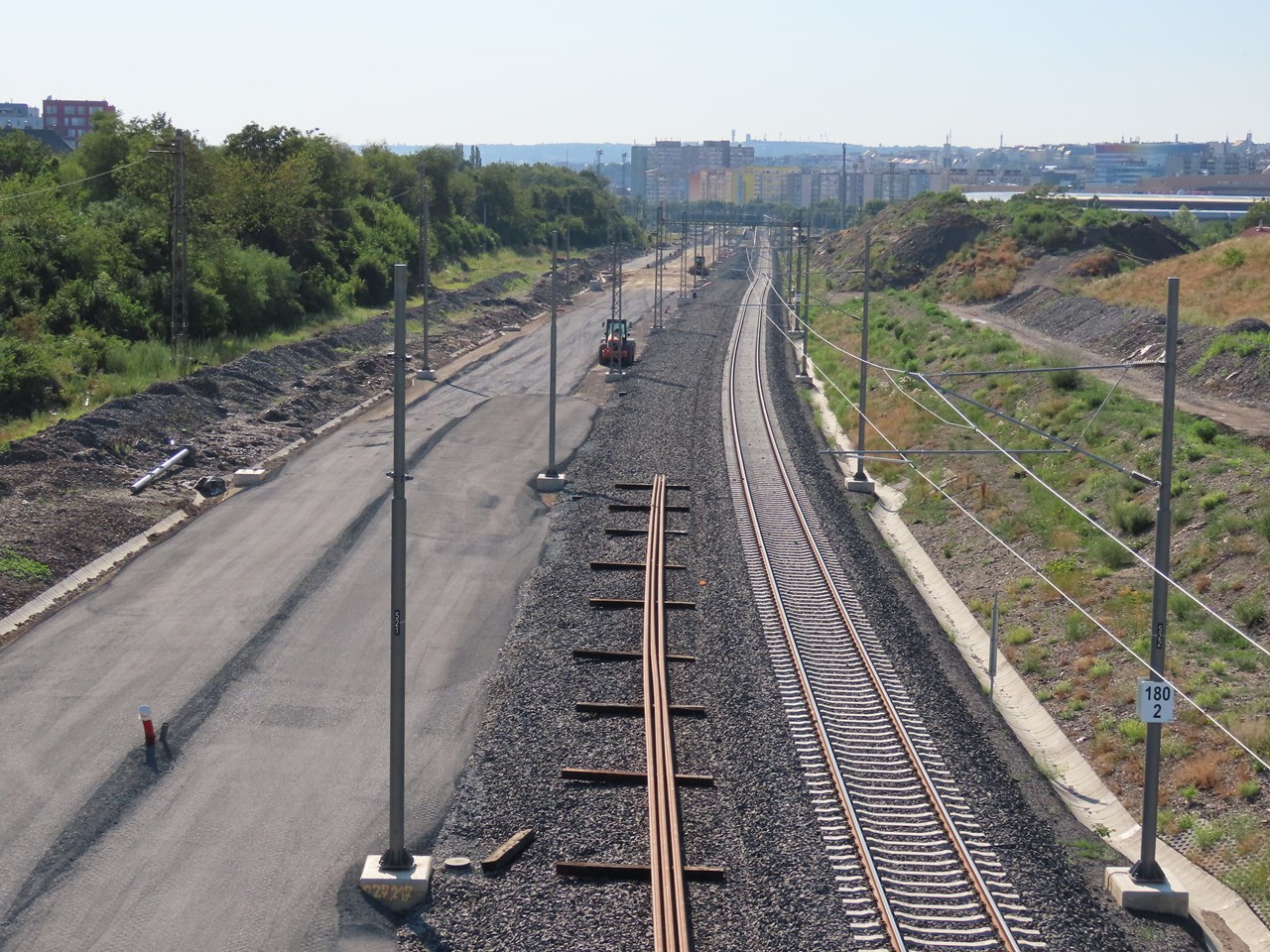 Optimalizace traťového úseku Praha Hostivař – Praha hl. n. (II. část) - Railway construction Optimalizace traťového úseku Praha Hostivař – Praha hl. n. (II. část) - Railway construction