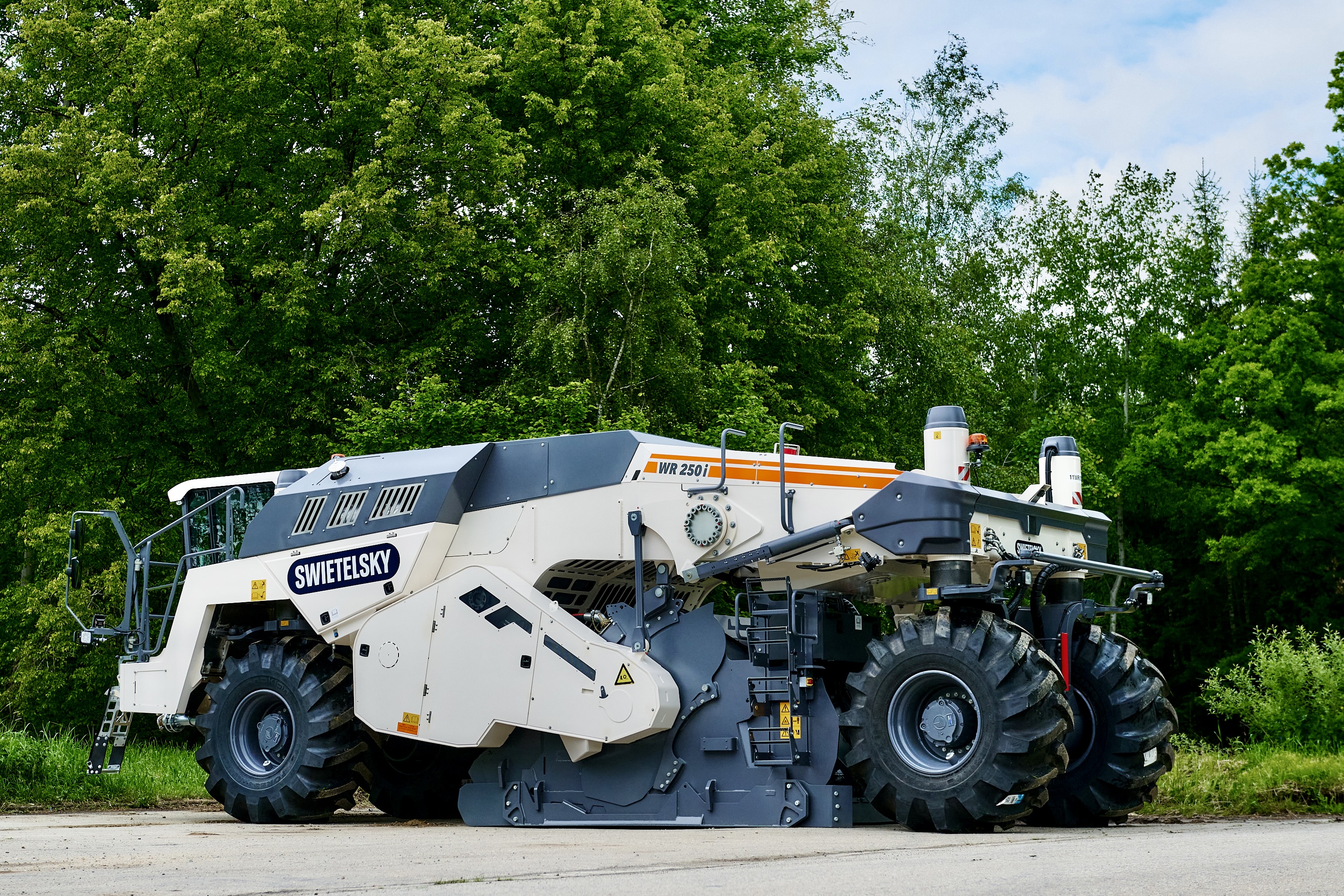 WIRTGEN WR 250i: Naše nová posila - CZ
